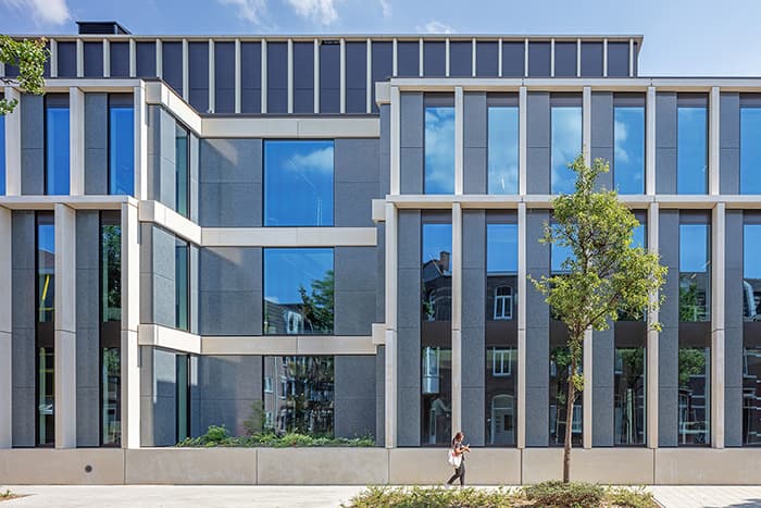 Zonnegevel Hoofdkantoor DSM Maastricht | Solar Facade Head office DSM Maastricht | Solarix