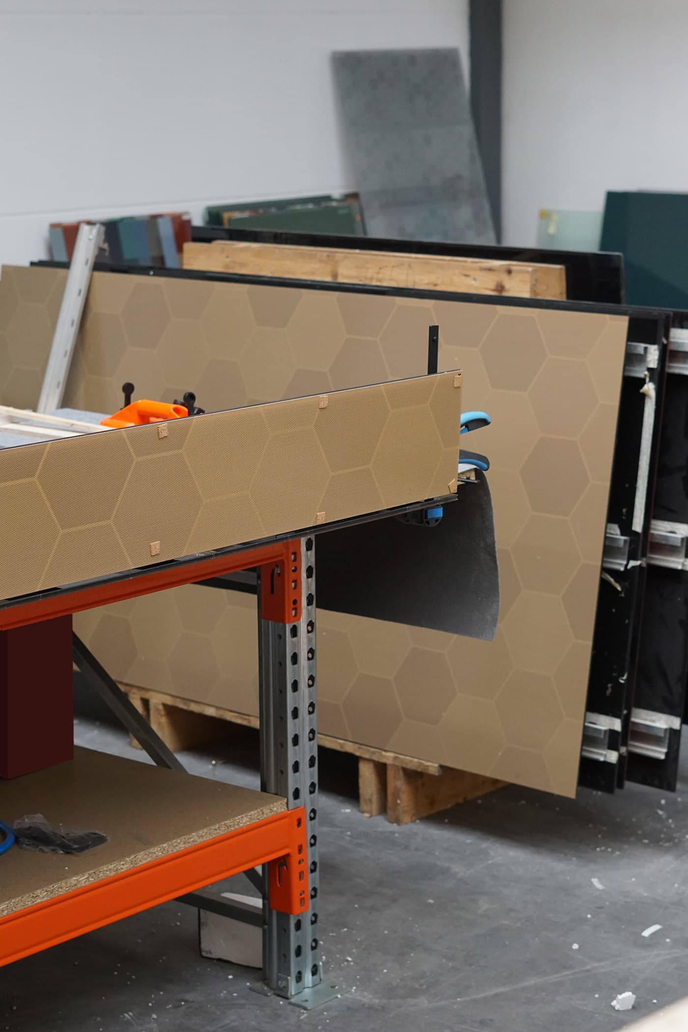 Warm bronzen gevel voor Hommersen Solar | Solarix